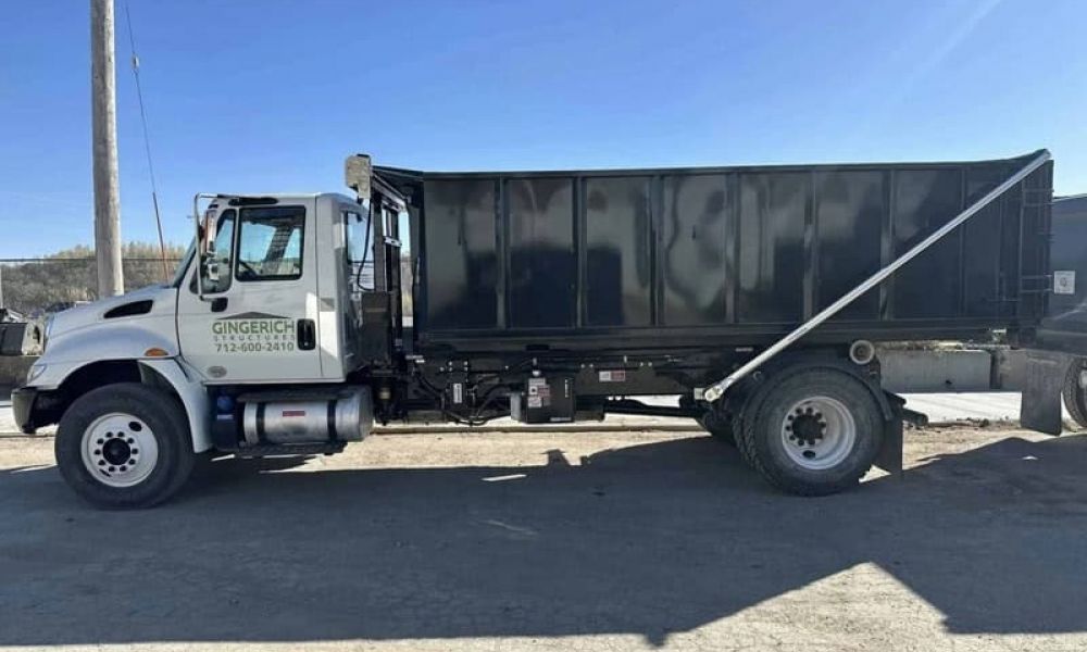 What Is Commercial Truck Repair? What It Covers and Who Needs It